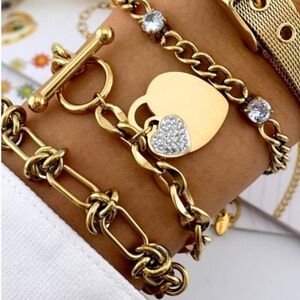 18k Gold Plated Heart Pendant Toggle Chain Bracelet